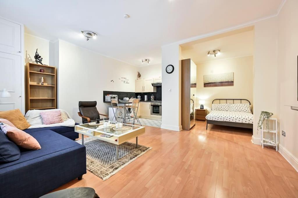 The Perfect Queensway Appartamento