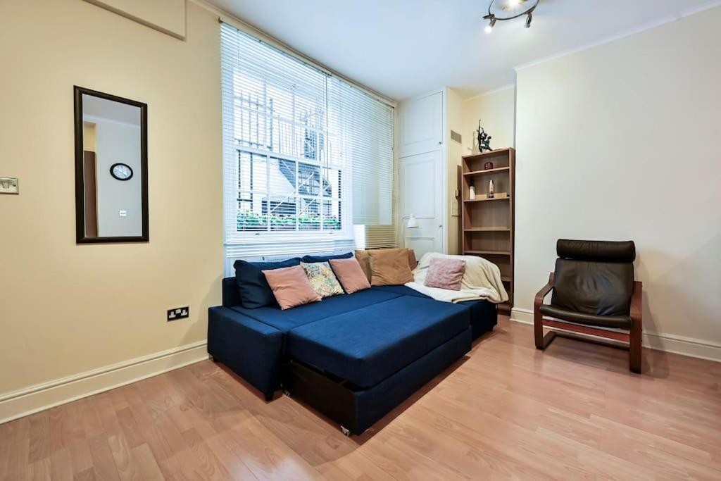 The Perfect Queensway Londra